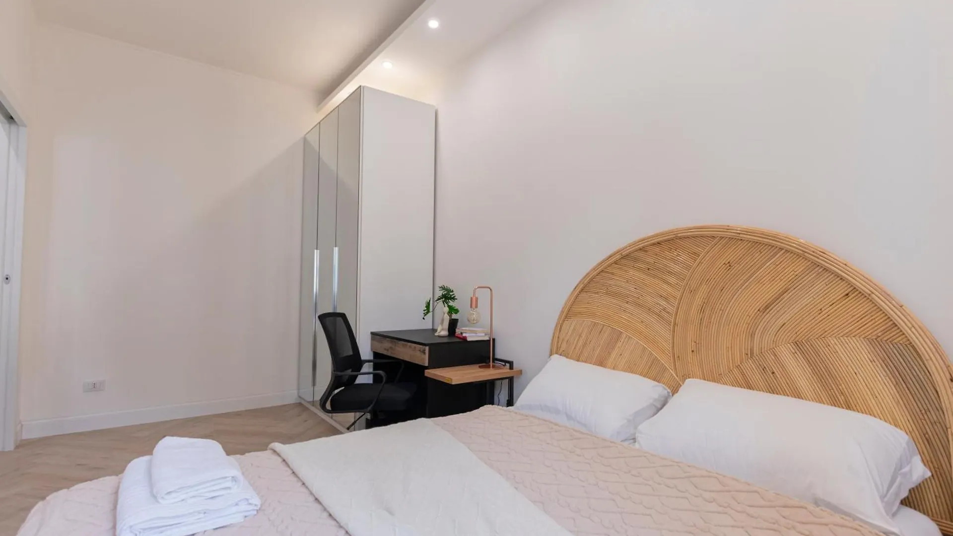 Luxury Apartment - Valassina 45 米兰