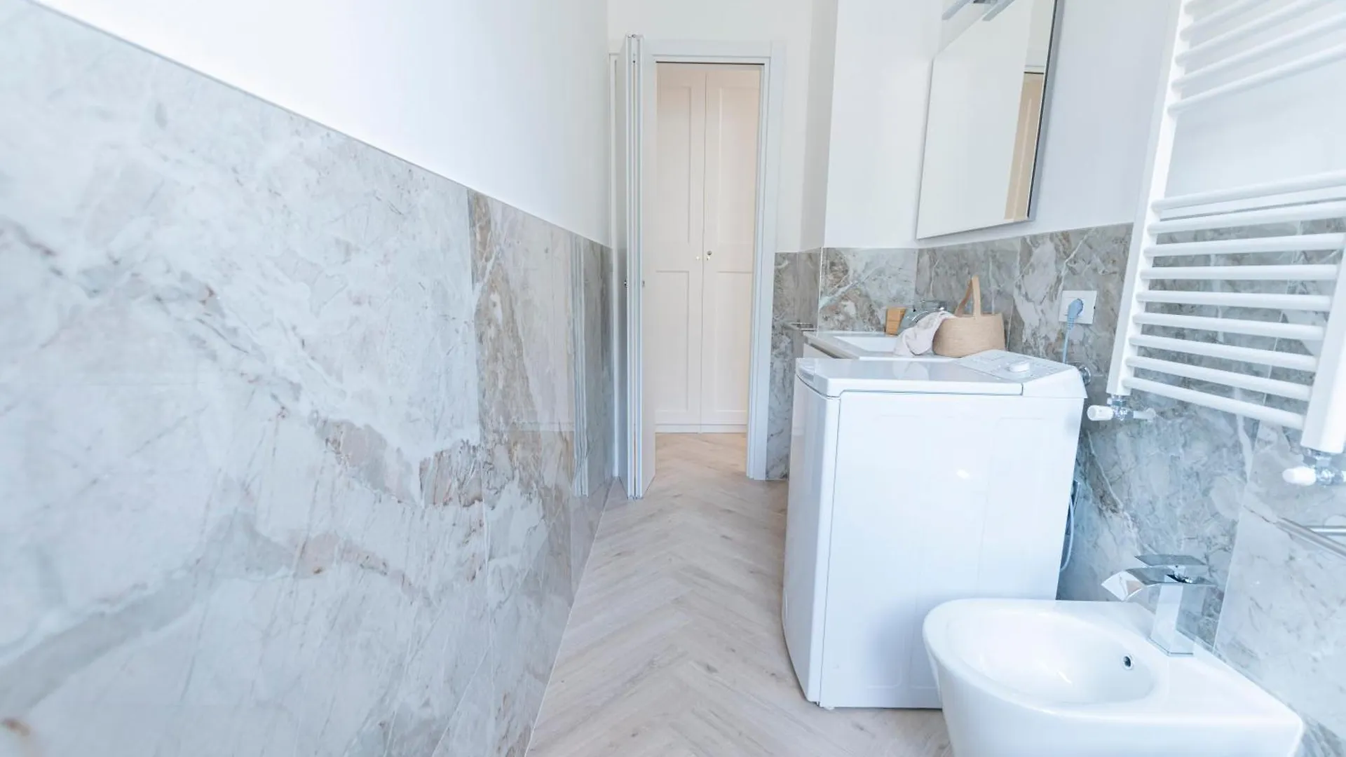 Luxury Apartment - Valassina 45 米兰 意大利