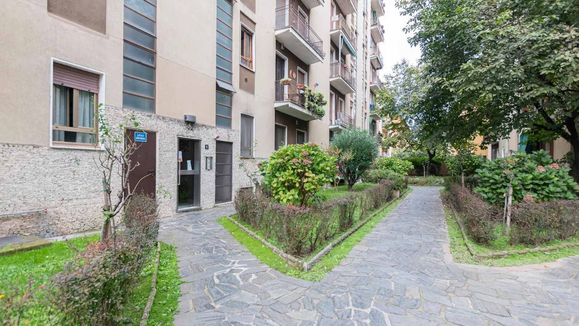 Luxury Apartment - Valassina 45 米兰