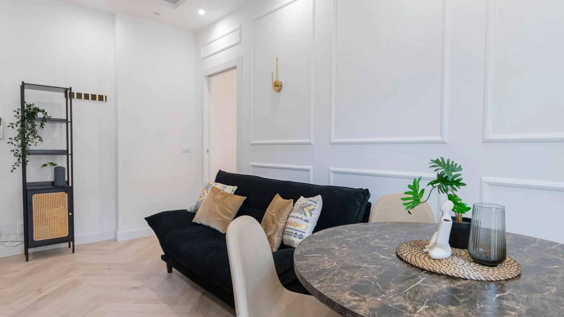 Luxury Apartment - Valassina 45 米兰